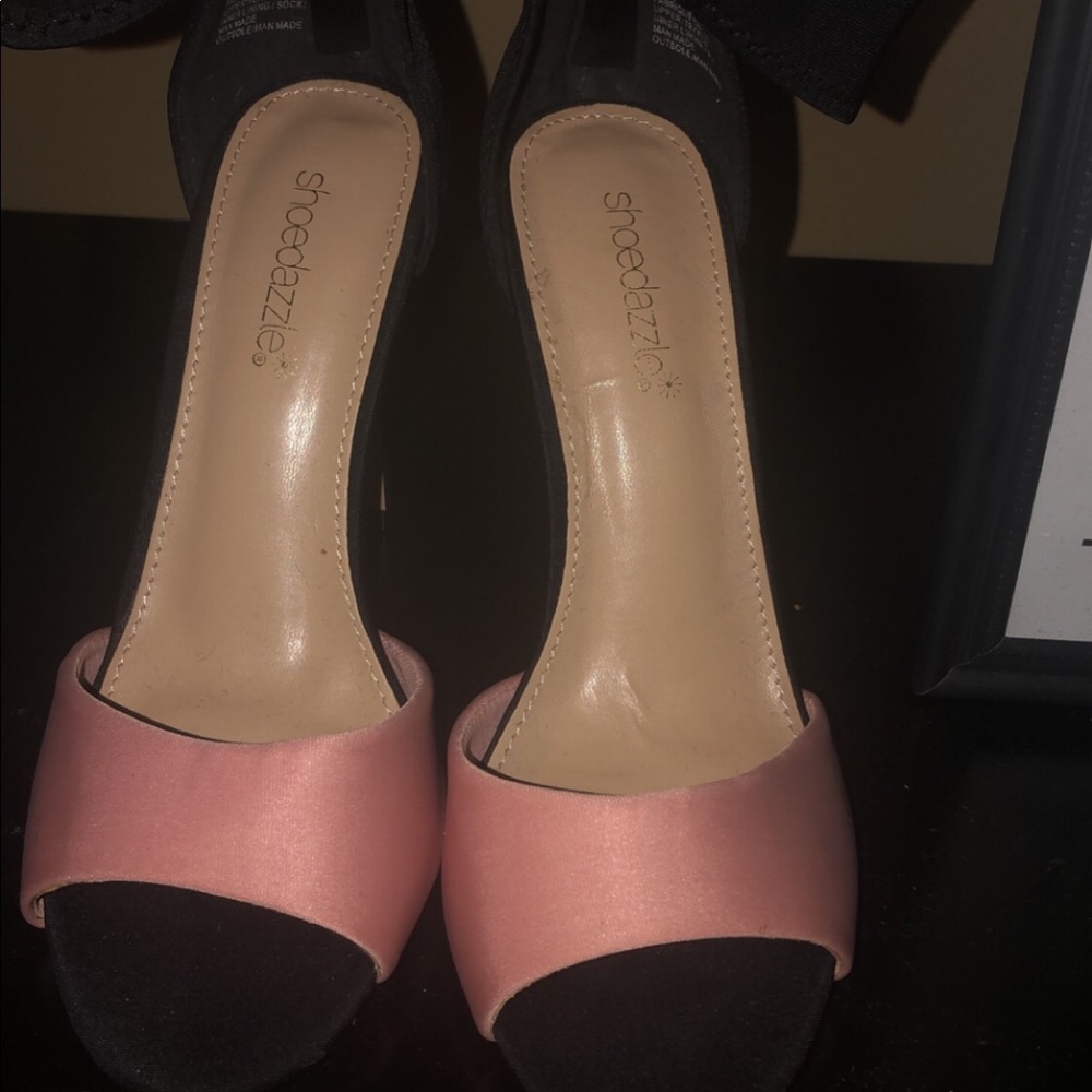 Strappy high heels - Picture 3 of 3